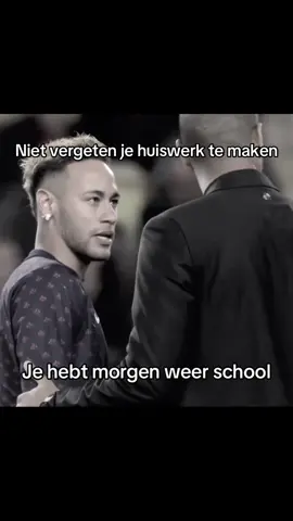 Tot nu toe al 5 weken overleefd guys✌🏻 || #dutch #netherlands #funny #relatable #school 