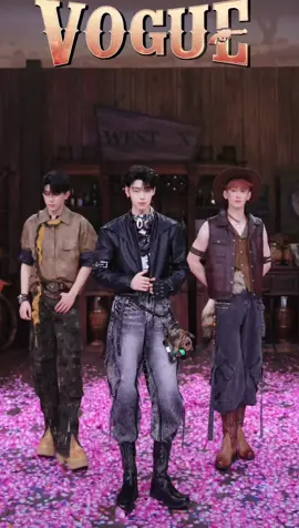 3 member hot hòn họt nhà X đây ạahh. Luobo mặc bộ này ngầu quá đi !! ❤️‍🔥 #louzibo #喜悦X #douyinlive 