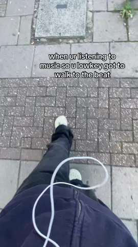 gotta get the full experience 😙 #fyp #real #music #relatable #headphones 