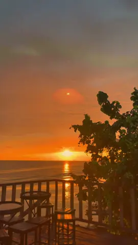 🫶🏻🫶🏻 #sunset #bermuara #vibessenja #senja 