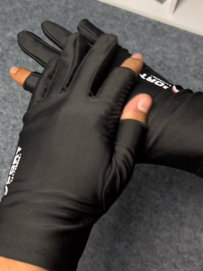 sepasang sarungtangan anti licin cocok buat motoran dll 🤩.  #sarungtanganmotor #sarungtangan #sarungtanganantiuv 