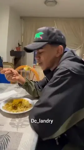 Sur maison de Lamine yamal au tablé de manger #riri #fyppp #comedyvideo #congolaise🇨🇩 #kinshasa🇨🇩 