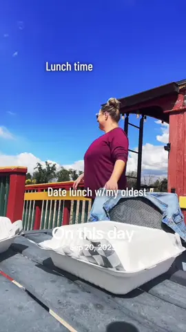 #onthisday  restaurant here #sanpetecounty #Foodie #espresso scenery great healthy food & coffee in a train…