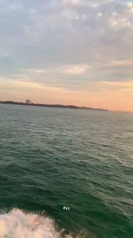 Punya niat baik aja salah,gimana niat buruk🤓 #senja #sunset #sunsetlover #pelautindonesia #fypシ゚ 