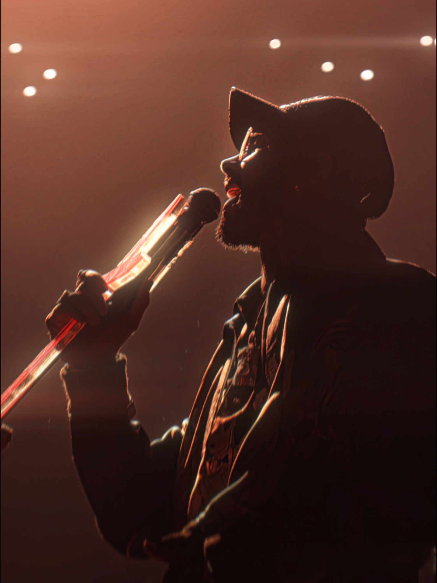 En este infierno Vi un ángel pasar Que iluminaba mi camino en medio 'e la oscuridad Y le dije Hola, te vi caminando en lo oscuro sola /  #anuel #rhlm #eldiosdeltrap #flypシ #paratiiiiiiiiiiiiiiiiiiiiiiiiiiiiiii #edits #fyp #musica #foryou #popular