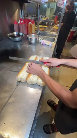Full Making Of Lahori Egg Burger 😍🤤 #trending #foryou #food #foodtiktok #streetfood 
