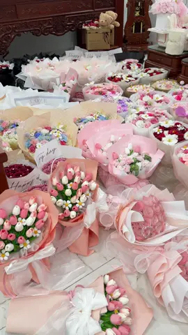 Vườn hoa nhà emmm #flowersbyvit #bohoacongchua 
