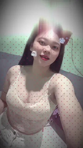 .. Dáng vẻ của cô gái trưởng thành 🤍 Em không thể bắt chước.. vì em là trẻ con#86binhthuanxinchao❤🐰 