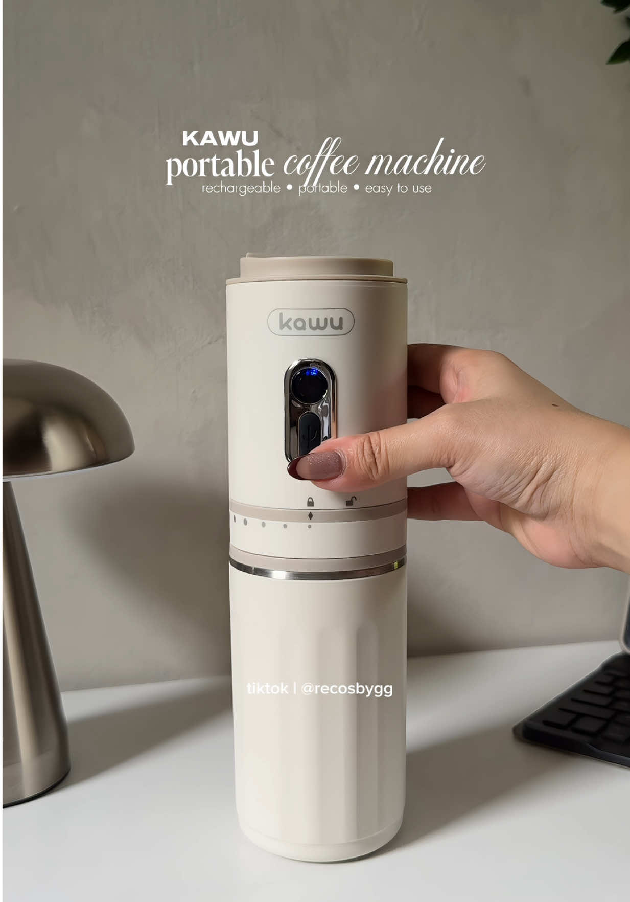 freshly brewed coffee  anytime, anywhere ☕️  thanks to this portable coffee machine from @Kawu shop-PH 🤎 perfect gift for coffee lovers 🫶🏻 #kawu #portablecoffeemachine #coffeegrinder #coffeemaker #coffeelovers