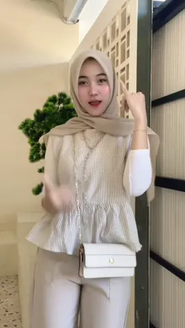 waduuw wanrnya ini loh bestt sukaaak kalem poll🥵🤎🍫🤍🌝 #vest #atasanwanita #pantsmurah #cream #outfits 