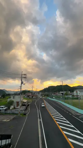 suki dayo #japan #japanvibes #japanstreet #beautifuljapan #wavetoearth 