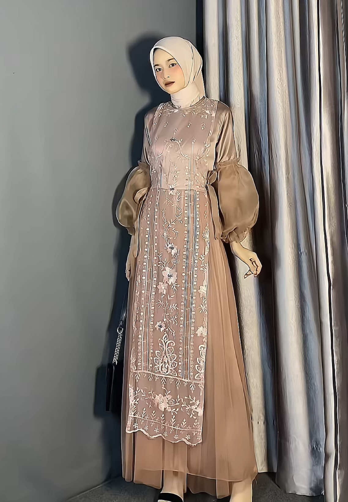 Jasmine dress, warna coffe yaa✨ #jasminedress #dresskondangan #dressoutfit #dresskekinian #dressmewah 