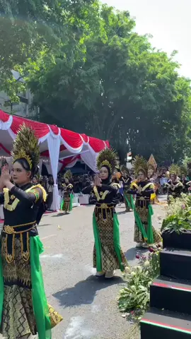 sedikit cuplikan performance Desa Masangan di acara Bangil Carnival hari ini. ada yg nonton gak nih?? #desamasangan #bangilcarnival #harijadipasuruan #bangilcarnival #bajolkromanmasangan🐊🐊 