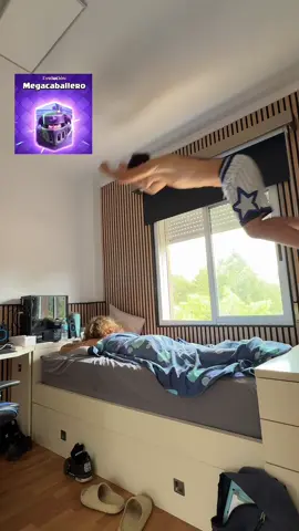 Mi hermano está cansado de mi😭 #megacaballero #clashroyale #treanding #fyp #parati 