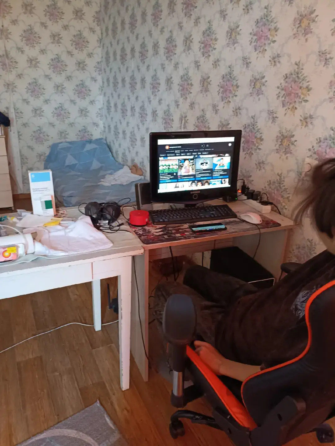 Ну описываешь завод какой то  Уровни управления Высший описываешь кто входит в группу высших типо директор и что он делает стратегии компании Средний так описать Низший так жеЧему равна сумма углов выпуклого четырёхугольника?Многоугольник называется выпуклым, если…