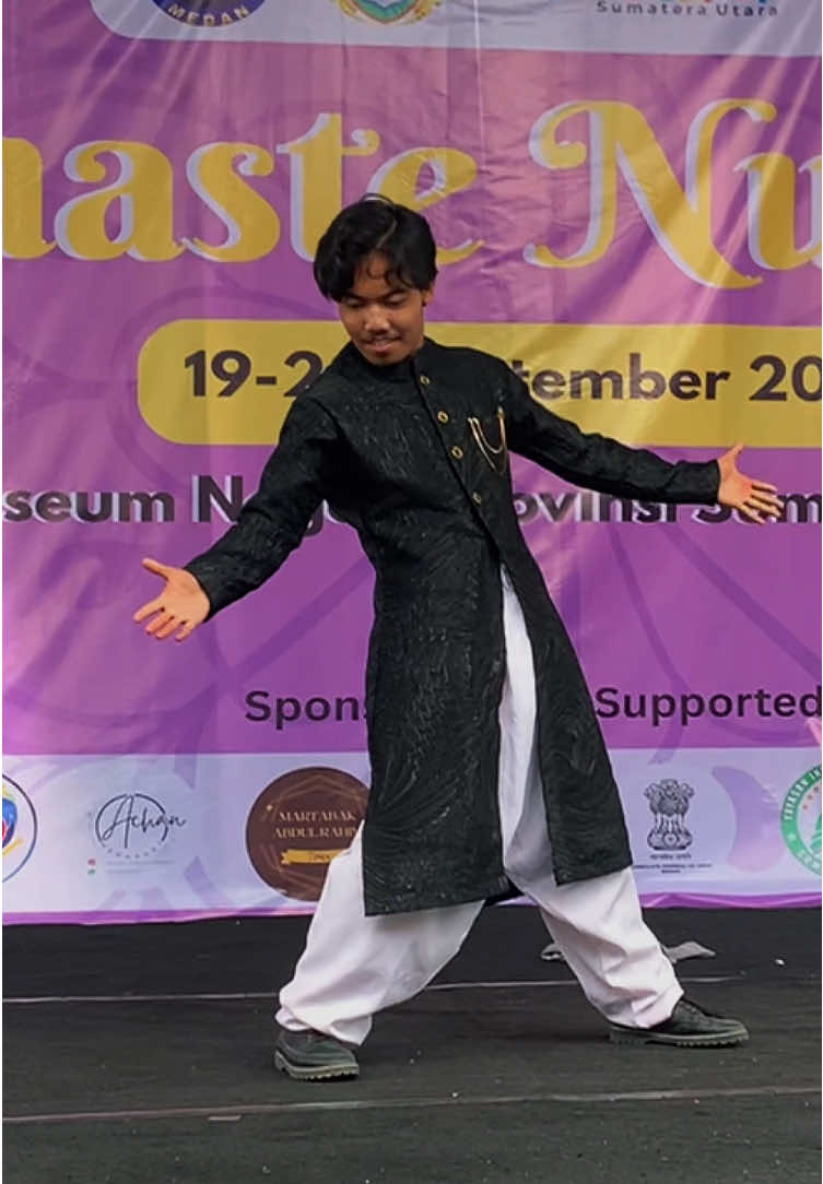 Aankhein Khuli Live Performance 🕺 | In Event 🪷Namaste Nusantara🪷 #aankheinkhuli #shahrukhkhan #bollywood #fyp #namastenusatara 