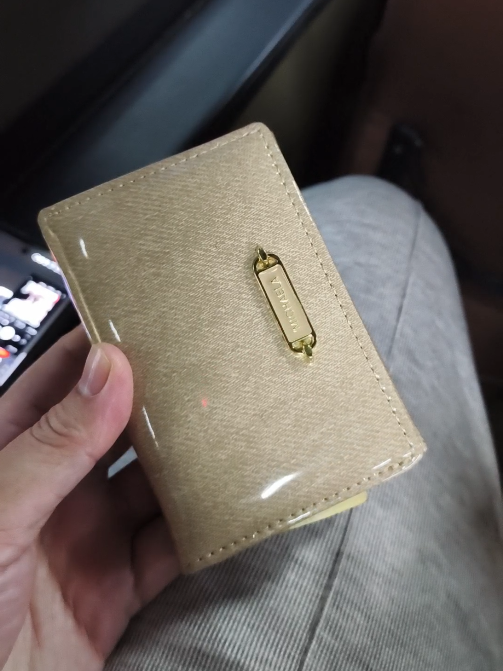 Trifold wallet  #trifoldwallet #walletforwomen #organizedlife #smallwallet  #everydayessentials 