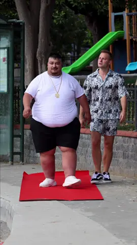 This dance never gets old🕺🪩 #RedCarpetBoy