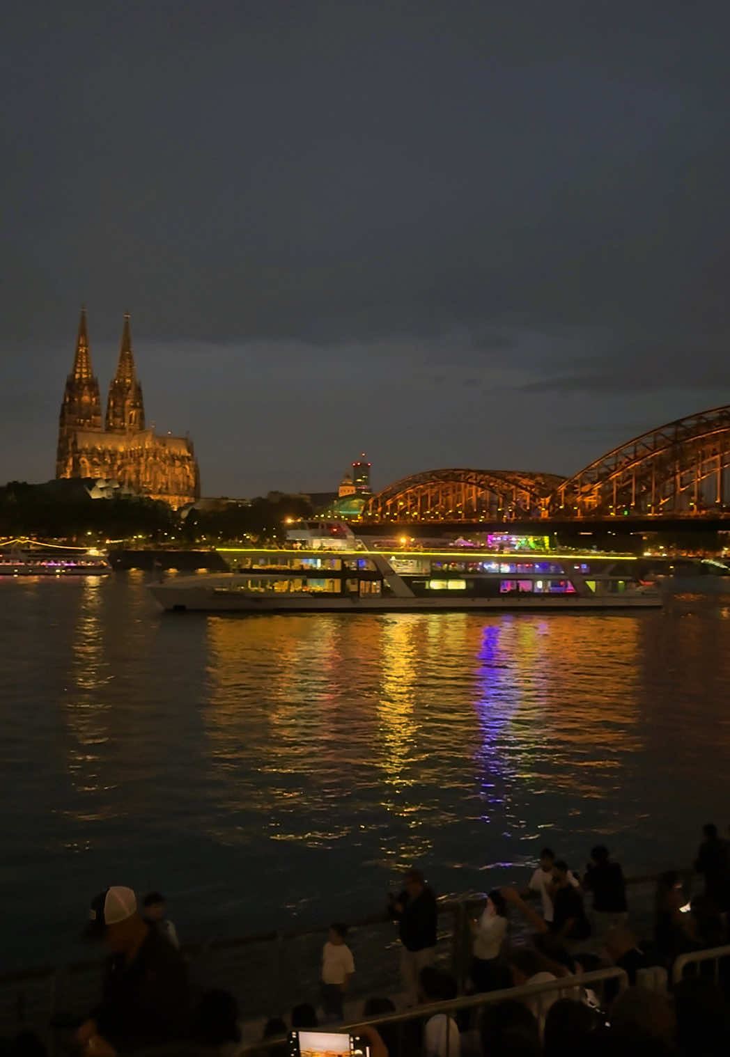 Cologne is so different!  #cologne #germanytiktok #kölnerdom #rheinufer #kölncity #köln50667 #cologne #colognevibes #citylights 