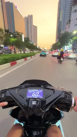 tránh đường cho zai đẹp đi qua:))