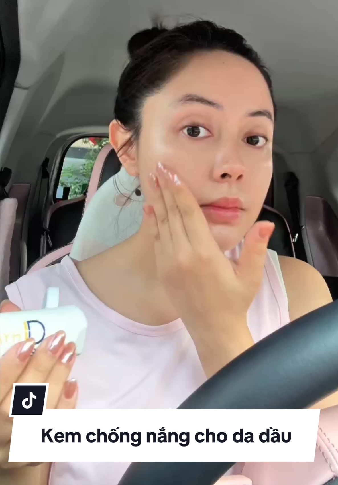 Team da dầu ngại bôi kem chống nắng thì rất nên một lần thử kem chống nắng nhà @Hyaestic Vietnam nha! Em hết video để biết tại sao N mê em này nhennn! #phannganbeauty #kemchongnang  #hyaesticvietnam #skinfusionsf64 #kemchongnanghyaestic 