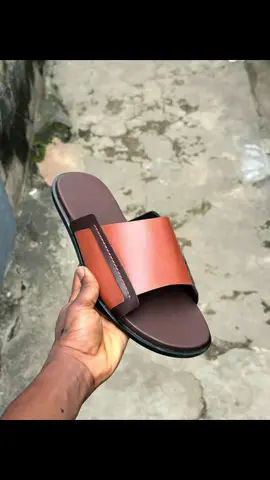 •Price:25,000 #leatherlife #leatherlifeshoes #leatherlifenigeria #creatorsearchinsight #handmadecraft 