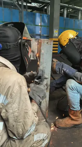 😋😋#welder #welderindonesia🇮🇩 #weldermuda🧑‍🏭 