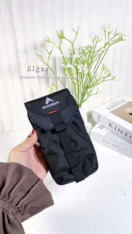 Beliin dompet hp buat paksu biar gak nitip-nitip lagi di tas🤭 kecee bangett ternyata 😍🤏 #eiger #dompethandphone #eigergraphonvertical #dompethppria #dompethpkekinian 
