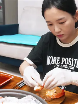 Grilled Shrimp & Steamed Whole Squid ☆ Korean Fall Food, Soju Part 1✓  #hamzy #hamzy_asmr #hamzyeating #koreanfood #parati #fypviralシ #Shrimp #Steamed