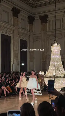 #londonfashionweek #londofashionweek2025 #lfw 