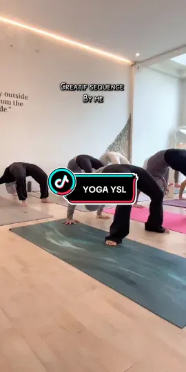 #tiktoklive #livehighlights #yogatok #practiceyoga #yogaflow 
