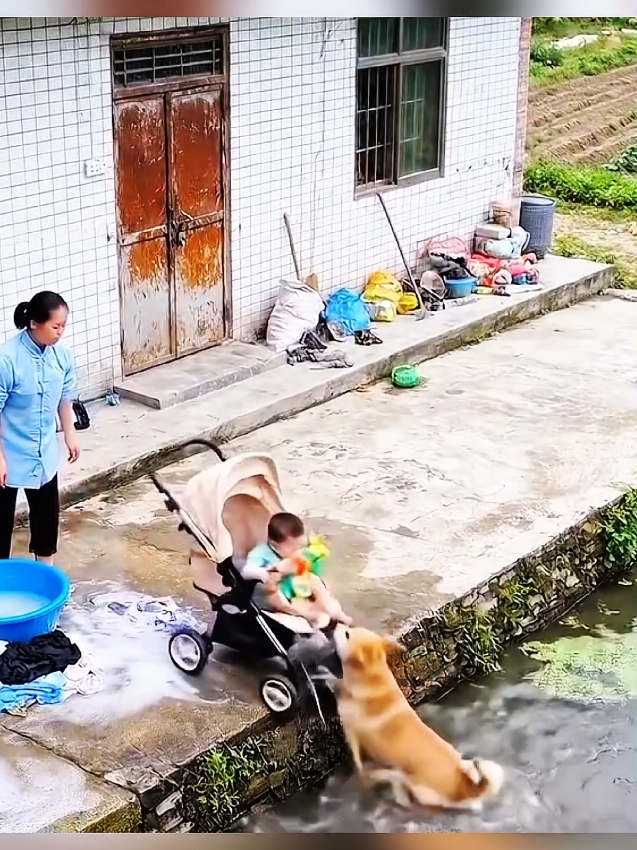 The power of kindness , It connects Us 😍#kindness #humanity #helpingothers #goodperson #heartwarmingmoments #respect #fyppp #viralvideos 