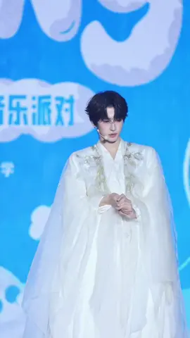 Ẻm đẹpppp 🥺✨👑 cre : 宇小宝（休息中）#lưuvũ #liuyu #刘宇 #idol #xh 