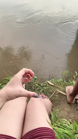 Tidak ada kata bucin yg kami tau hanya memancing di hari libur😂#cewekdayakkalimantan 