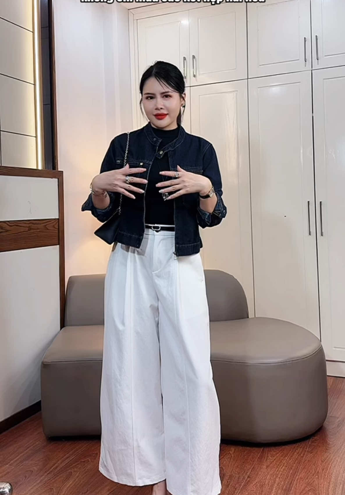 Các bà thấy có chuẩn không ? #hongmeu93 #thoitrang #CheBụngKhéo #phoidoxinh #U30U40VẫnXinh 