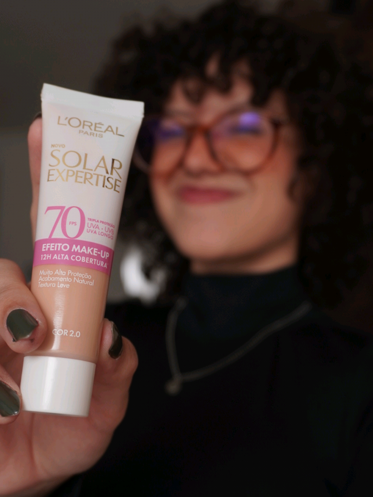 Testei o protetor solar do momento!!! O Solar Expertise Efeito Makeup é perfeito pra nós divas amigas da ✨️ PRATICIDADE ✨️ Além de ter 70 FPS, ele possui 12h de cobertura de base, garantindo uma pele de DIVA pelo resto do dia ✨️ Eu amei o resultado, já corre pra garantir o seu! @L'Oréal Paris Brasil  #SolarExpertiseMakeUp #Publicidade 