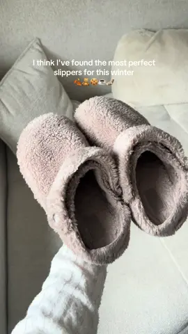 🍂🧸🧦 @Crocs