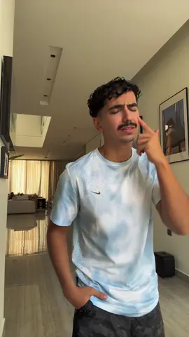 عض صبعك قال 🙃 #دايلر #fyp 