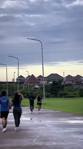 Ternyata dia gak bisa pake bahasa Indonesia 😂#l #Running #ypf 