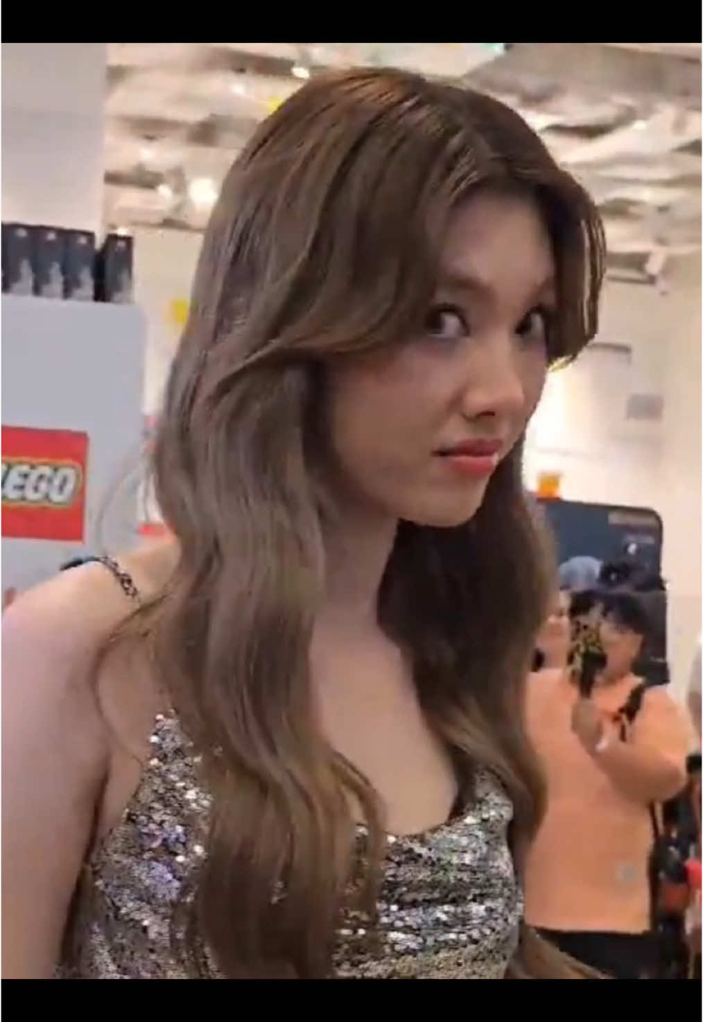 只要LingOrm合体，连空气都是受害者🌚✍️🔟 #情侣#美出高级感 #可爱到爆炸💥 #LingOrm#lingorm最新物料 #向全世界安利 #ormkornnaphat #linglingkwong  #我的cp天下第一甜 @ออมออมเอง:^D @Lingling Kwong 