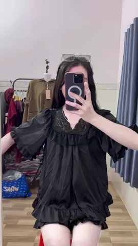 Bộ ngủ tiểu thư babydoll xinh nha. Có nhìu màu nữa nè#bộngủ #bongutieuthu #bongulua #thoitrangtiktok #xuhuong #suchin99 