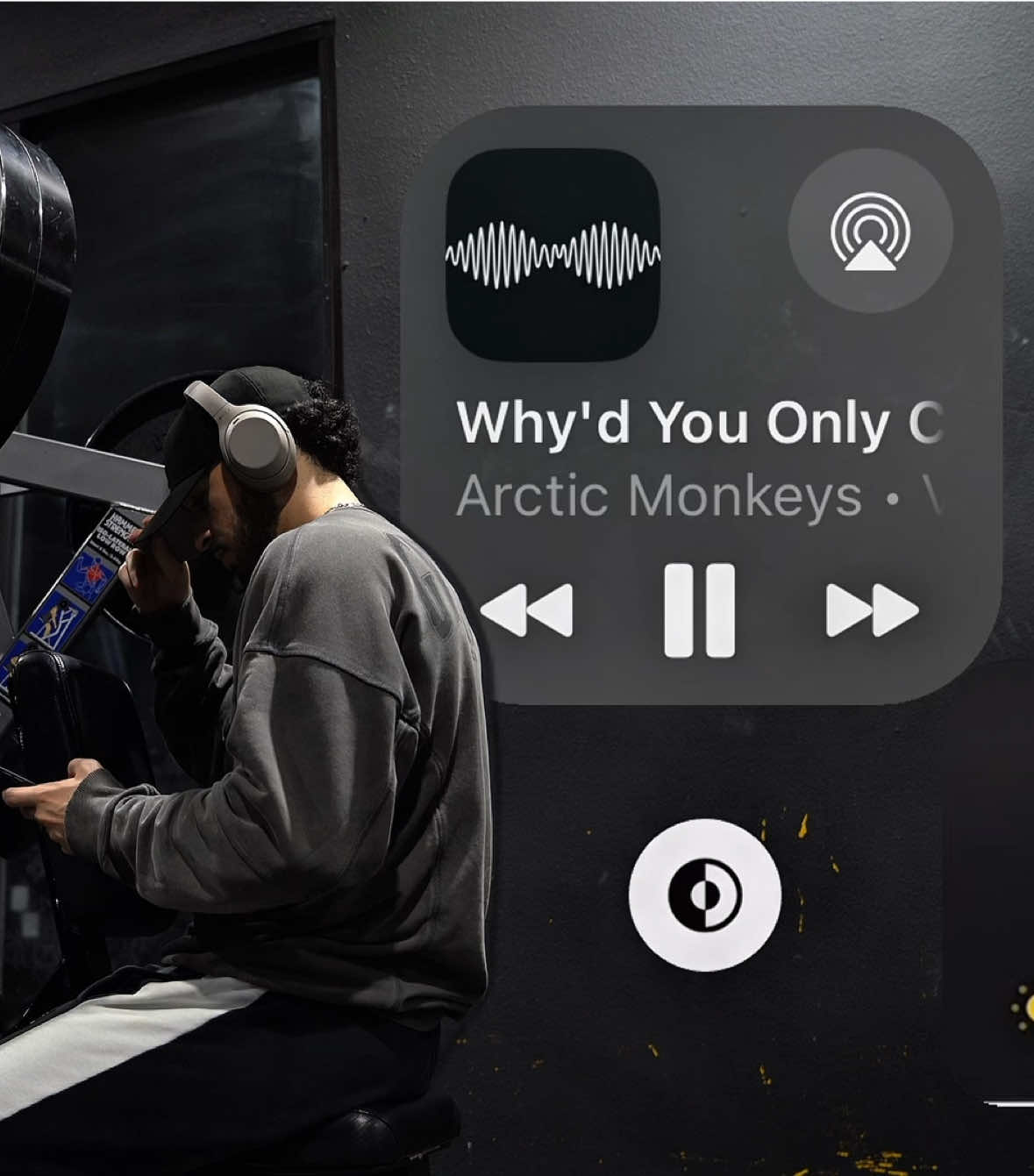 Why’d you only call me when you’re high? | #gymrat #motivation #cinematography #arcticmonkeys #lifting 