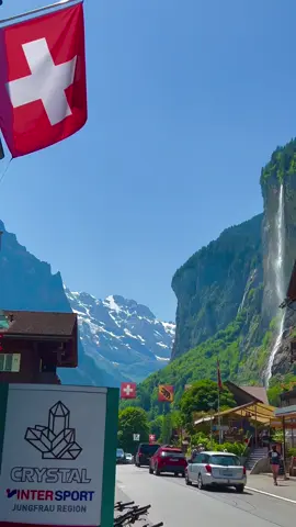 📍Lauterbrunnen, Switzerland🇨🇭 .  . .  .  .  #lauterbrunnen #switzerland #fyp 