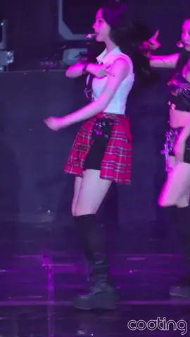 aespa - Rich Man Karina Fancam @KB Joy Olpark Festival 2025 #aespa #에스파 #karina  #kbjoyolparkfestival #kb조이올짝페스티벌 