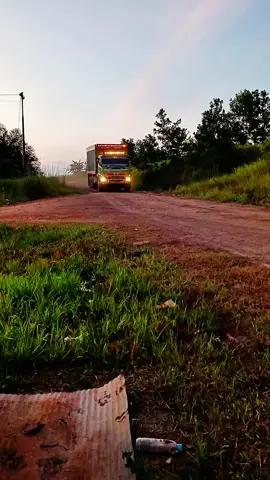 @Laki LaiLa💦 @Julak023 @ℂ𝕌ℂ𝕌 ℕ𝕀ℕ𝕀@🅂🄰🄼🅄🅃 🄶🄰🅃🄰🄻🄻  #truktambangbatubara #truktambang #trukbatubarakalimantan #viralvedio #100k 