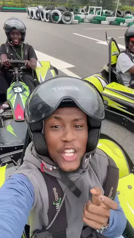 Riez seulement 🤣💔@ekaworldbj karting Cotonou 