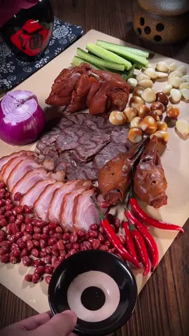 Đến giờ nhậu r anh em êyy. Làm nửa cân thịt xông khói, cái móng lợn🤤#ruou #nhau #monngonmoingay #xuhuong #amthuc 