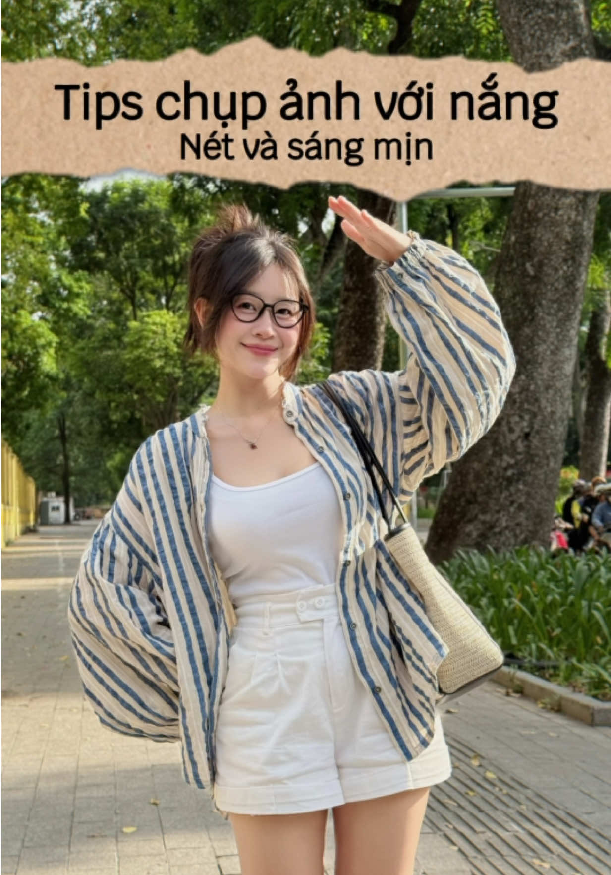 Tips chụp ảnh với nắng nét và sáng mịn đơn giản ☀️😝🍃 #chupanhcunglechi #LearnOnTikTok #cachtaodang #chinhanhdep #taodangchuphinh #tipsandtricks #posing #fyp #trending #pose #posesideas