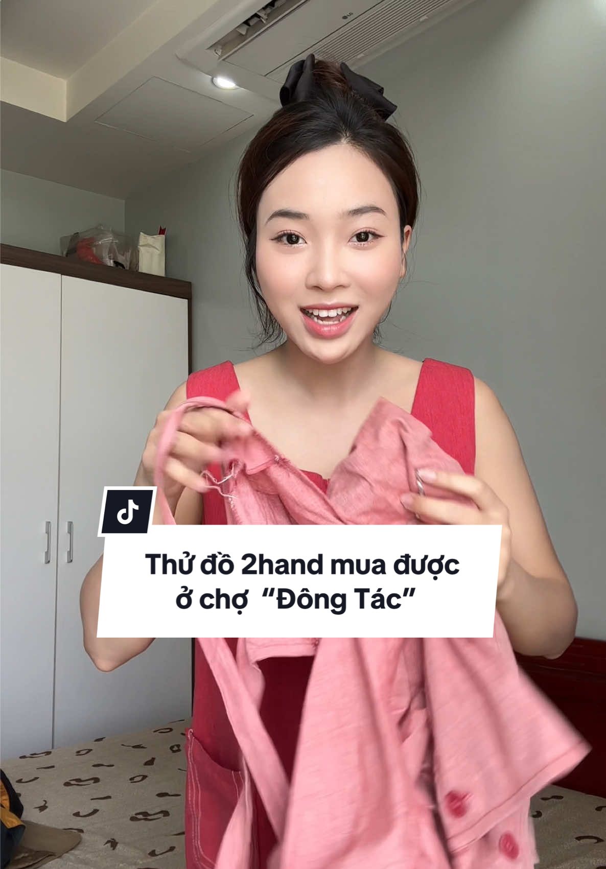 Thử mặc đồ 2hand mua được ở chợ Đông Tác cùng Hiền Hay Nói😅 #xuhuong #chodongtac #hangthung #2hand #hienhaynoi 