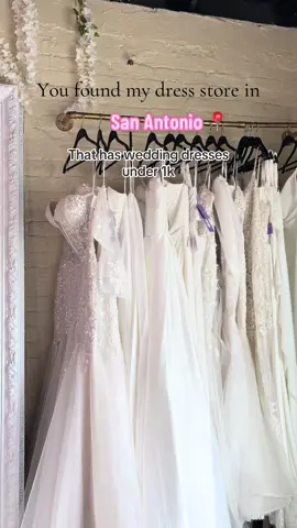 Helping #brides look beautiful and still in budget ✌🏽👗🛍️🛒 #galdinas#wedding #satxwedding#weddinggown